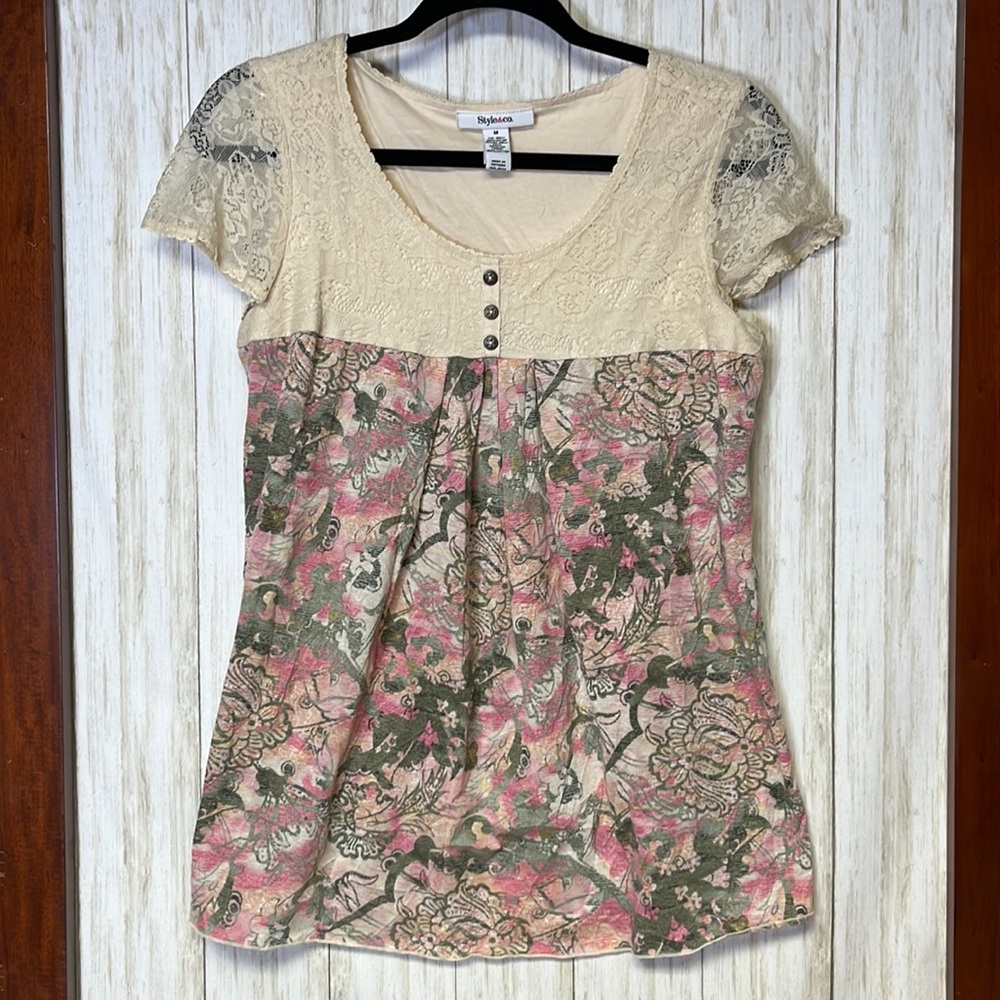 Style & Company Pink & Green Floral Short Sleeve Top with Cream Lace Size M
